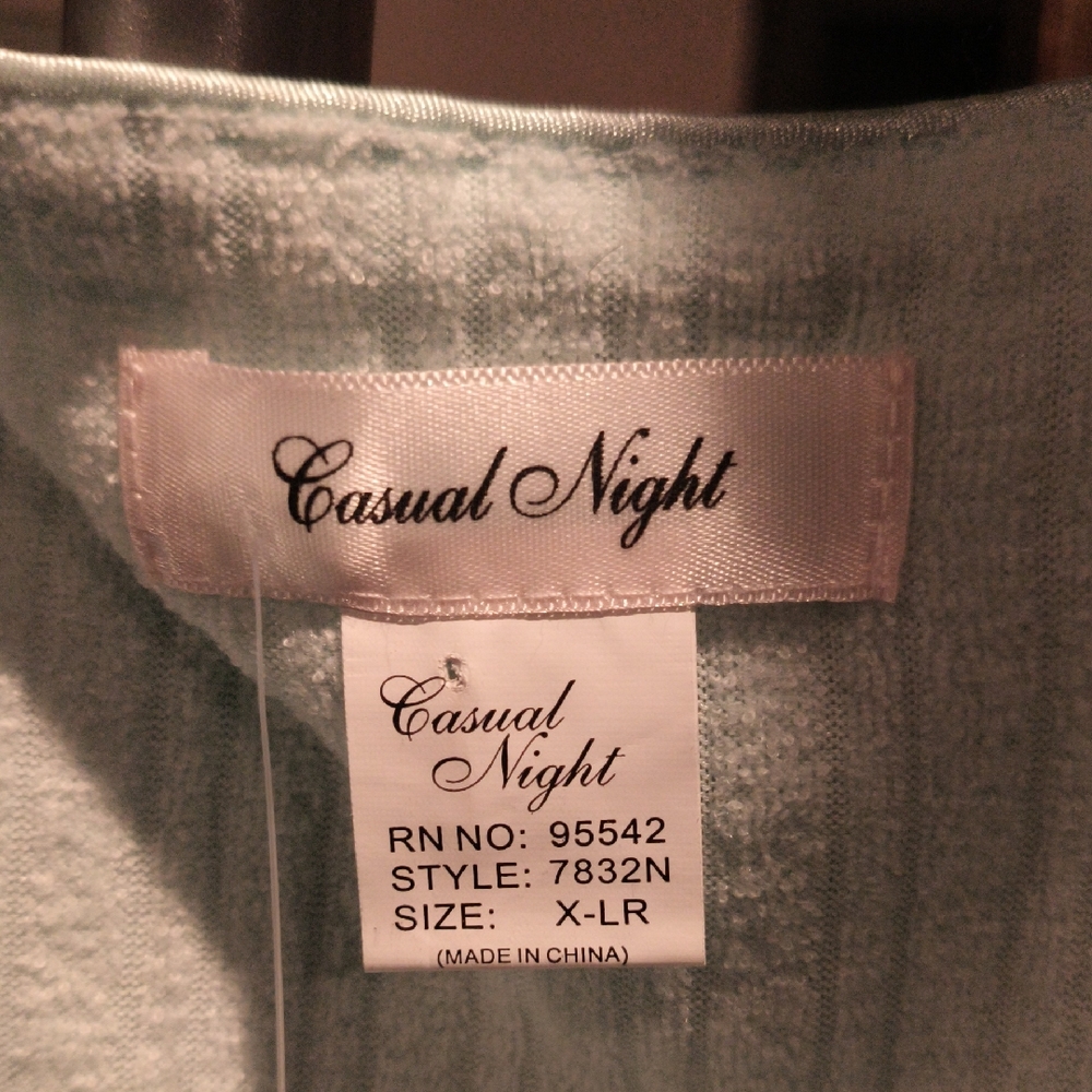 FINAL PRICE NWT Casual Night Light Teal Robe w Floral Embroidered Front XL